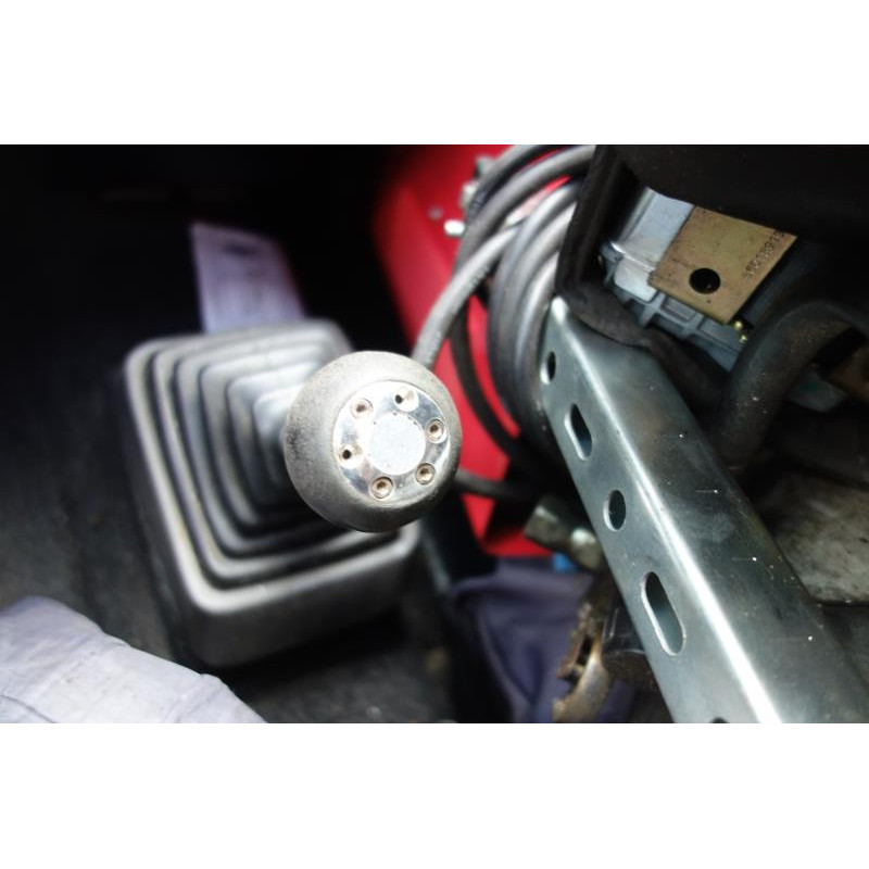Attache ceinture avant droit RENAULT EXPRESS Photo n°9