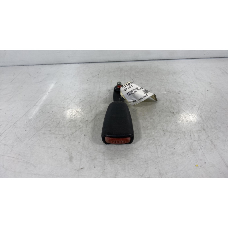 Attache ceinture avant droit MITSUBISHI CARISMA Photo n°2