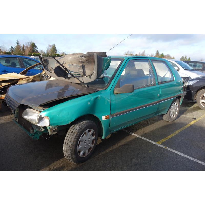 Malle/Hayon arriere PEUGEOT 106 Photo n°3