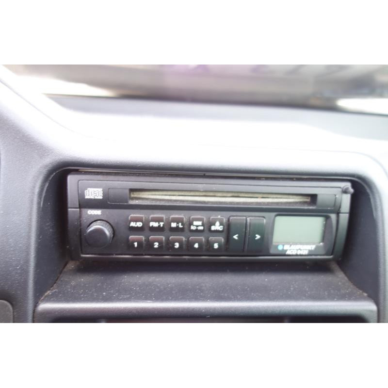 Malle/Hayon arriere PEUGEOT 106 Photo n°9