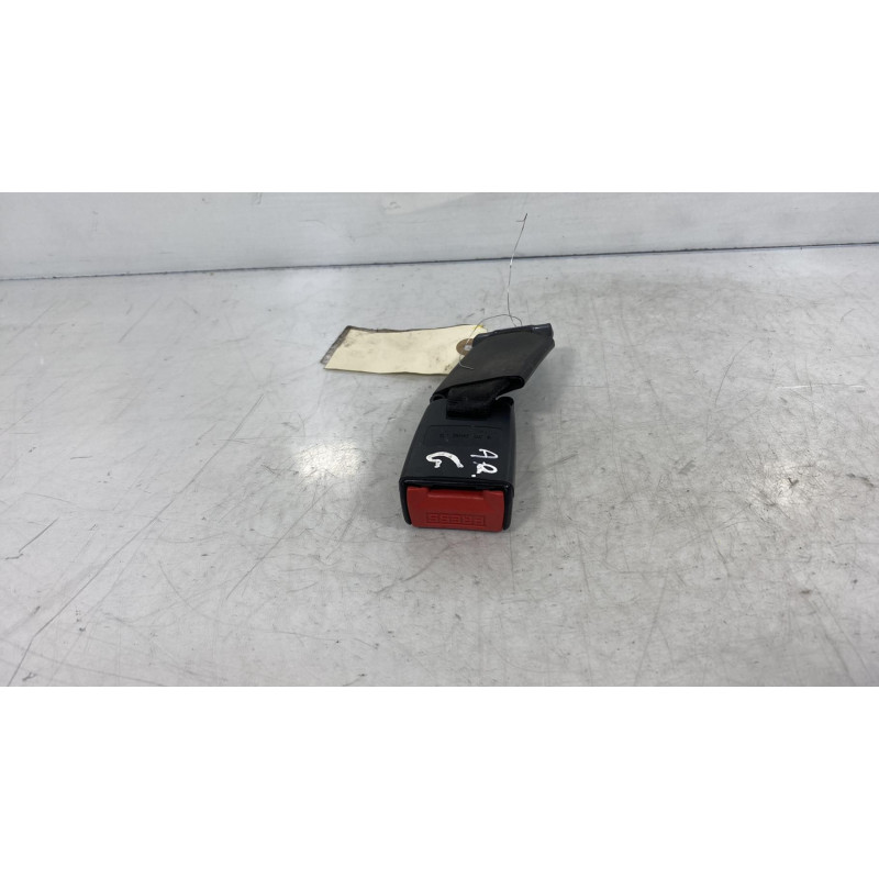 Attache ceinture arriere gauche CITROEN XANTIA Photo n°3