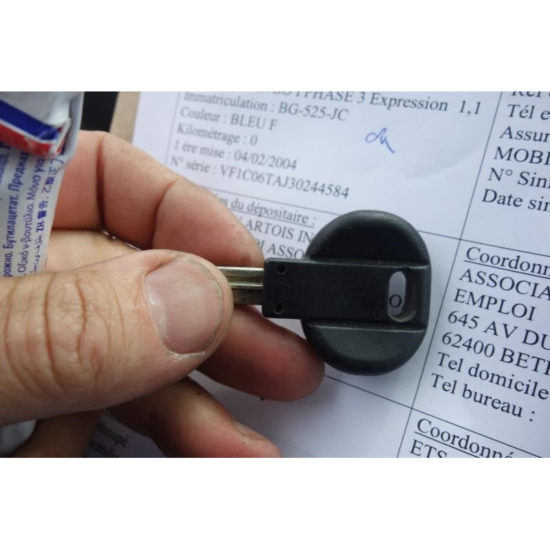 Verin de coffre CITROEN XANTIA Photo n°4