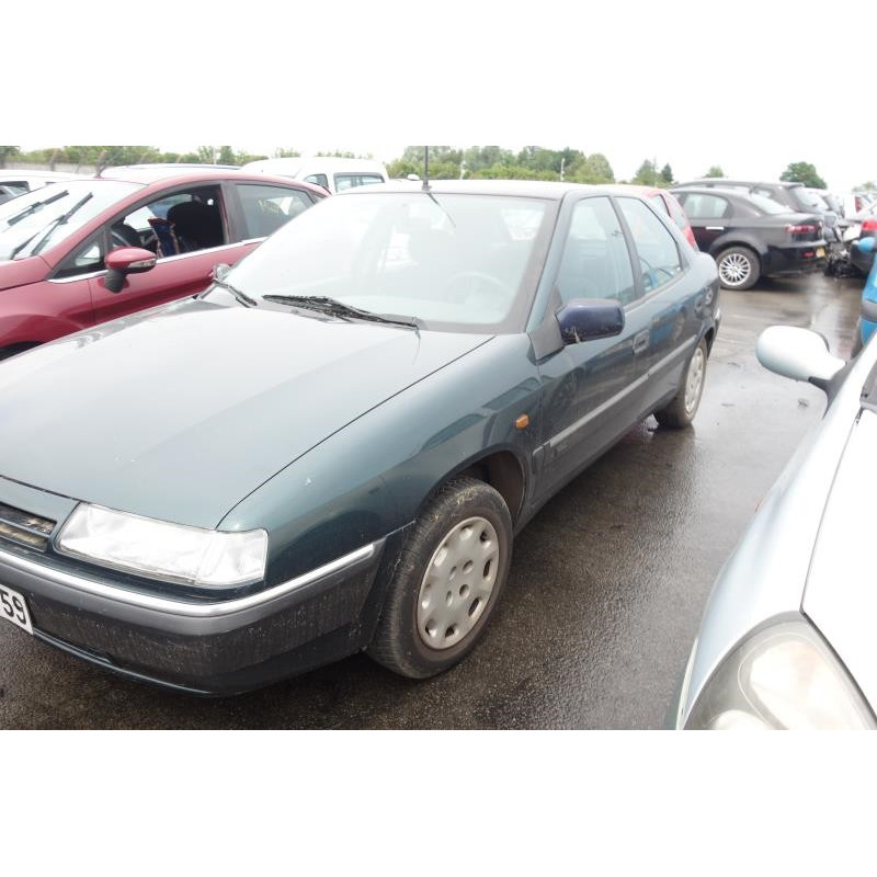 Verin de coffre CITROEN XANTIA Photo n°6