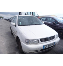 Verin de coffre VOLKSWAGEN POLO 3