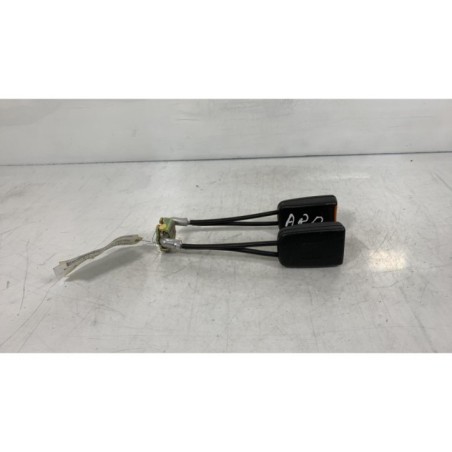 Attache ceinture arriere droit VOLKSWAGEN PASSAT 3 Photo n°1