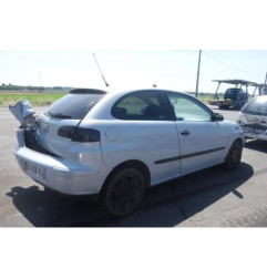 Attache ceinture arriere gauche SEAT IBIZA 3