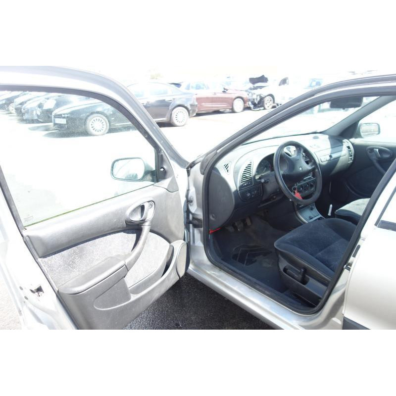 Attache ceinture arriere gauche CITROEN XSARA Photo n°14