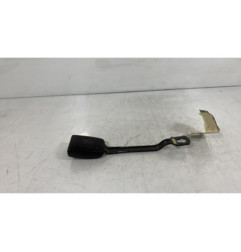 Attache ceinture avant gauche AUDI A4 1 Photo n°1