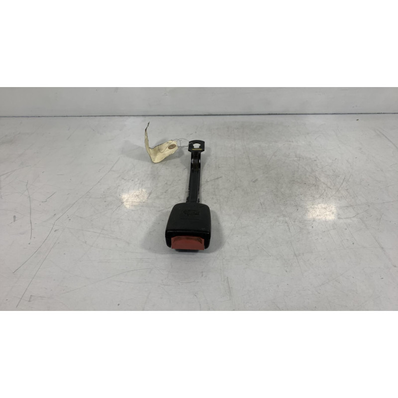 Attache ceinture avant gauche AUDI A4 1 Photo n°3