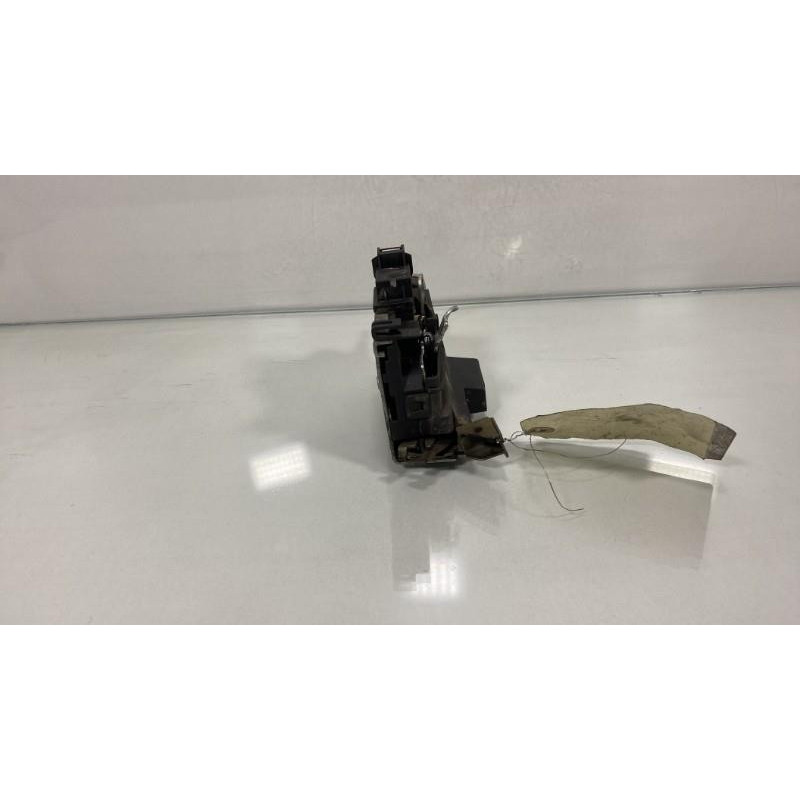 Serrure avant droit AUDI A4 1 Photo n°1