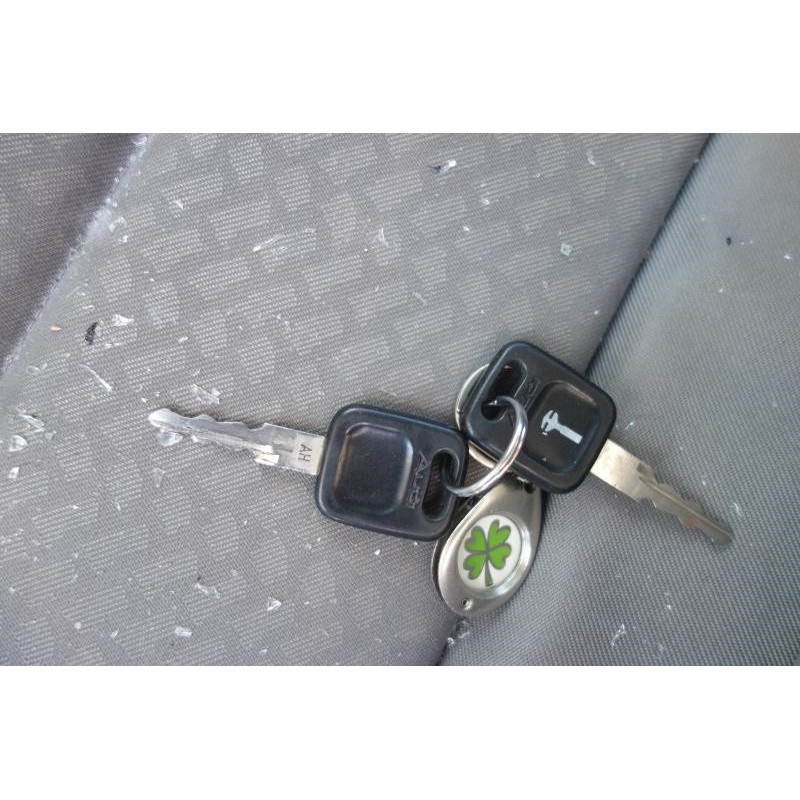 Serrure avant droit AUDI A4 1 Photo n°8