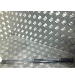 Verin de coffre SEAT IBIZA 4 Photo n°1