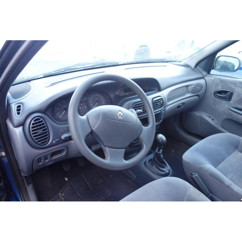 Porte arriere gauche RENAULT MEGANE 1 Photo n°8