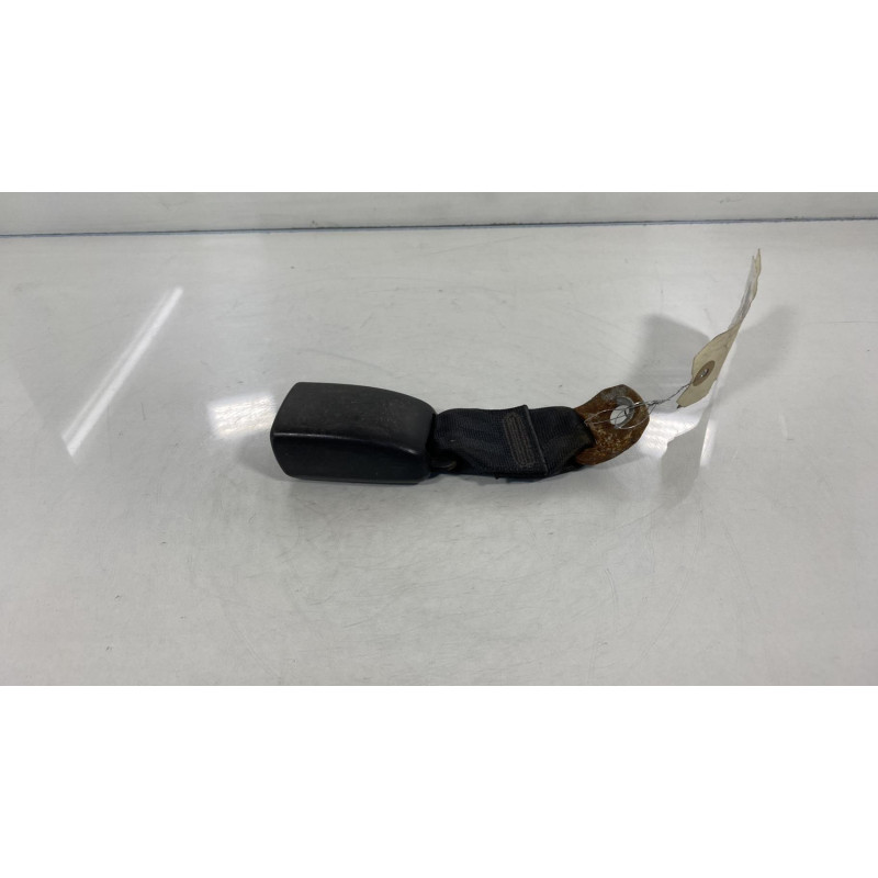 Attache ceinture arriere droit TOYOTA AYGO 1 Photo n°2