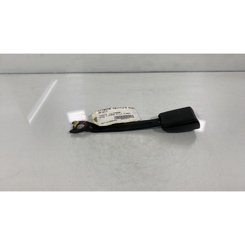Attache ceinture avant droit TOYOTA AYGO 1 Photo n°1