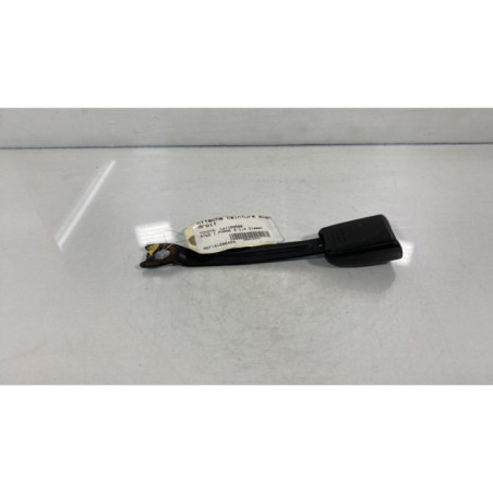 Attache ceinture avant droit TOYOTA AYGO 1 Photo n°1