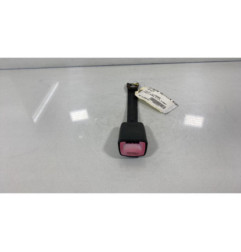 Attache ceinture avant droit TOYOTA AYGO 1