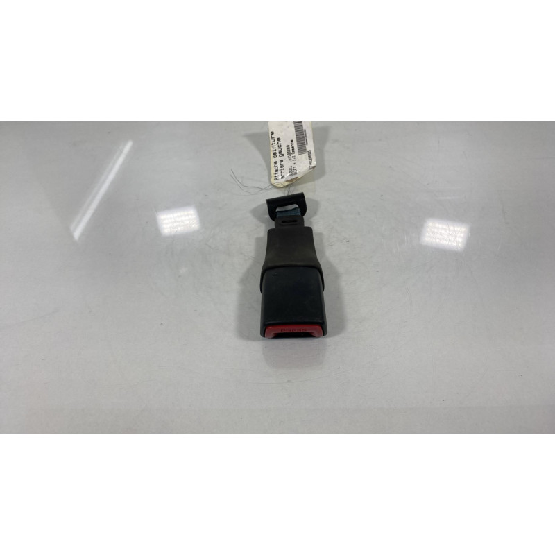 Attache ceinture arriere gauche SUZUKI SWIFT 4 Photo n°2
