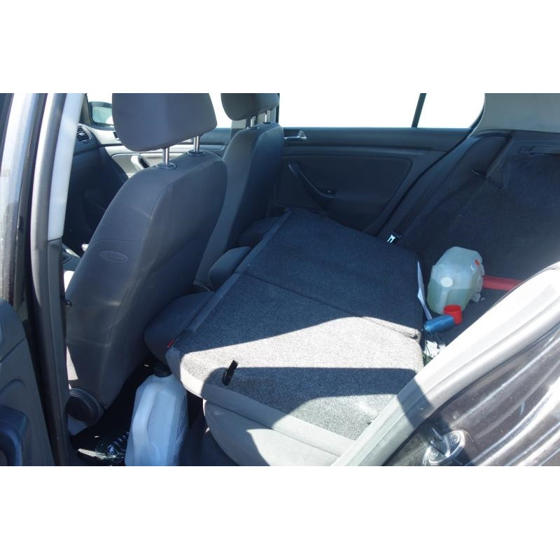 Ceinture arriere gauche VOLKSWAGEN GOLF 5 Photo n°9
