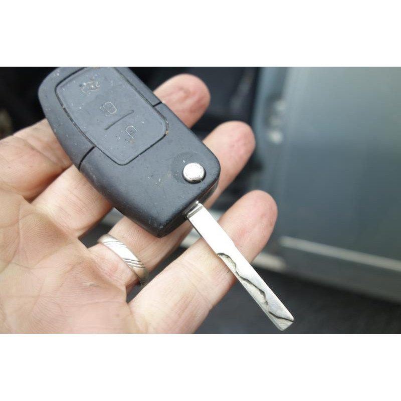 Interrupteur de leve vitre avant gauche FORD C-MAX 1 Photo n°13