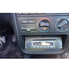 Vitre avant gauche PEUGEOT 406