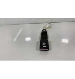 Attache ceinture arriere droit PEUGEOT 206 Photo n°1