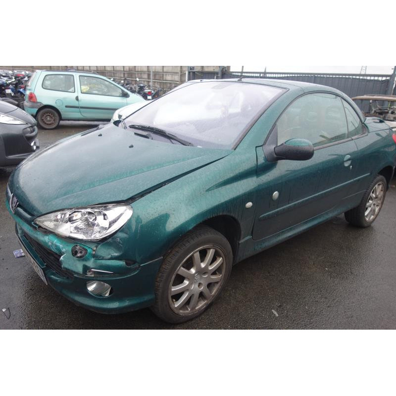 Attache ceinture arriere droit PEUGEOT 206 Photo n°4