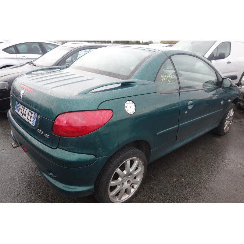Attache ceinture arriere droit PEUGEOT 206 Photo n°6