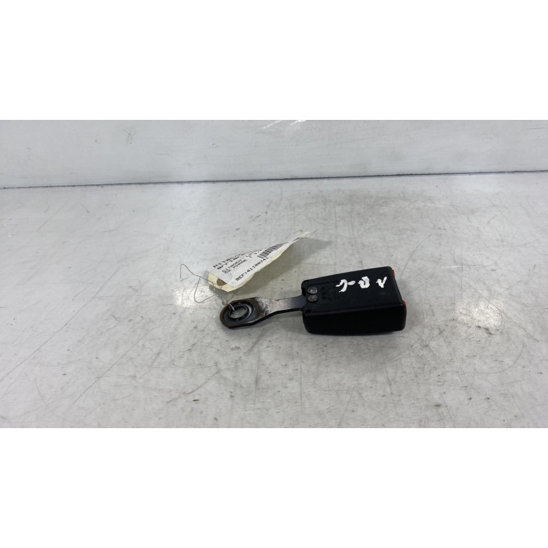 Attache ceinture arriere gauche CITROEN C2 Photo n°3