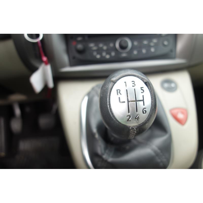 Pompe à carburant RENAULT GRAND SCENIC 2 Photo n°10