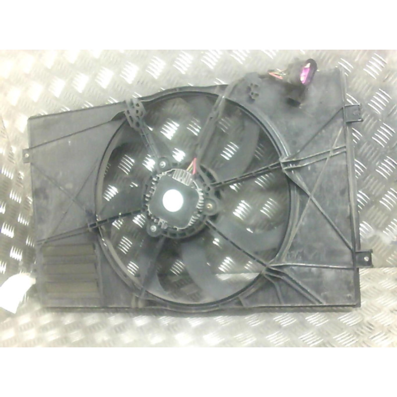 Moto ventilateur radiateur VOLKSWAGEN GOLF PLUS Photo n°3
