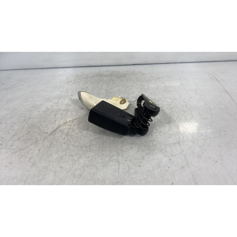 Attache ceinture arriere gauche BMW X3 E83 Photo n°3