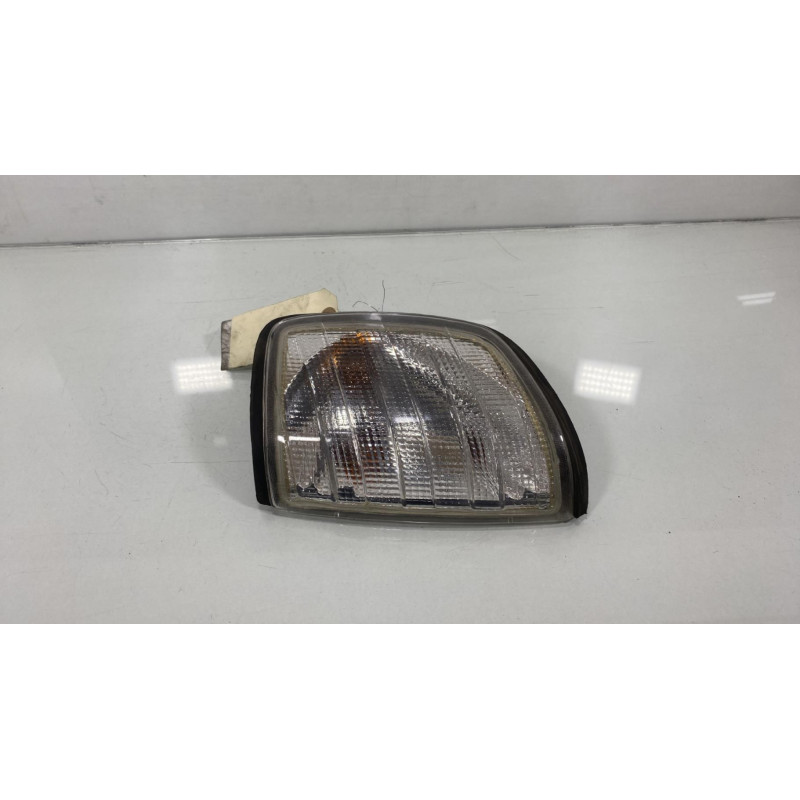 Optique avant secondaire gauche (feux)(clignotant) MERCEDES 300 W124 Photo n°3