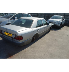 Optique avant secondaire gauche (feux)(clignotant) MERCEDES 300 W124