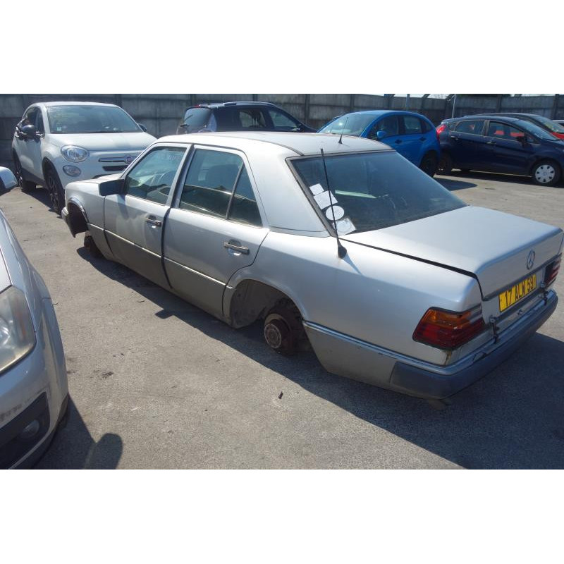 Pretensionneur de ceinture avant gauche MERCEDES 300 W124 Photo n°7