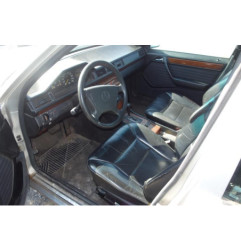 Pretensionneur de ceinture avant gauche MERCEDES 300 W124