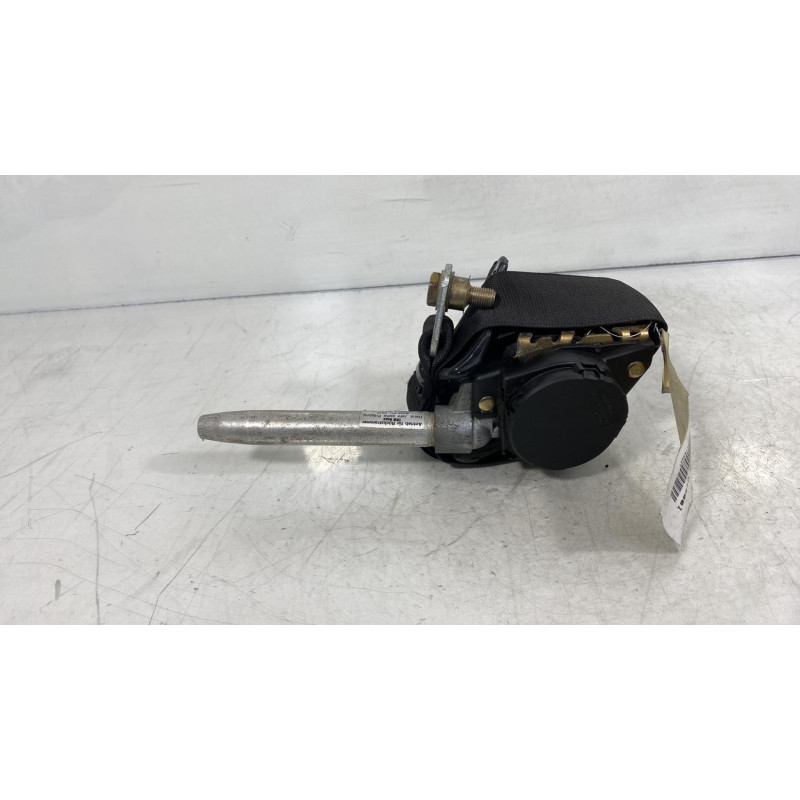 Pretensionneur de ceinture avant droit MERCEDES 250 W124 Photo n°2