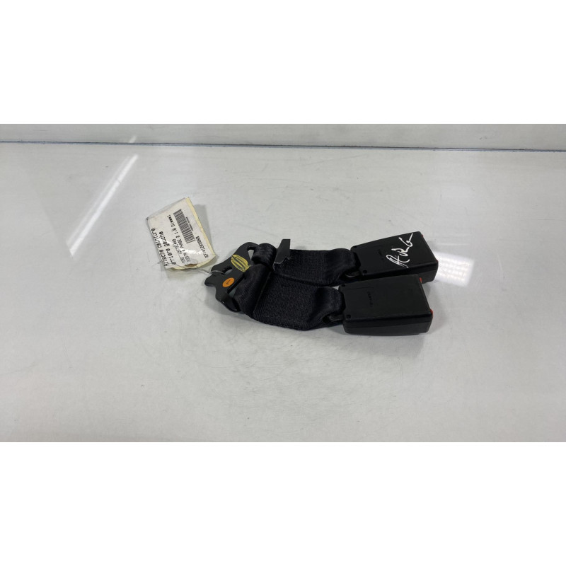 Attache ceinture arriere gauche FORD FIESTA 4 Photo n°1