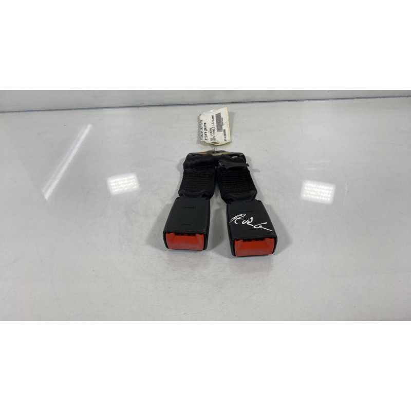 Attache ceinture arriere gauche FORD FIESTA 4 Photo n°3