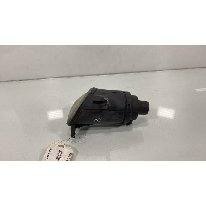 Anti brouillard droit (feux) VOLKSWAGEN PASSAT 4 Photo n°1