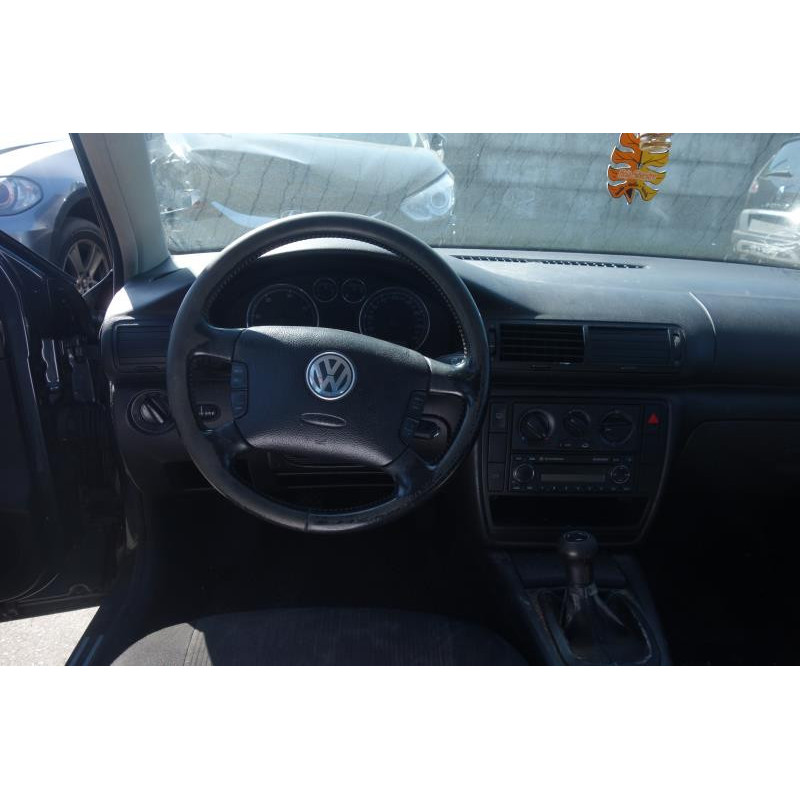 Anti brouillard droit (feux) VOLKSWAGEN PASSAT 4 Photo n°11