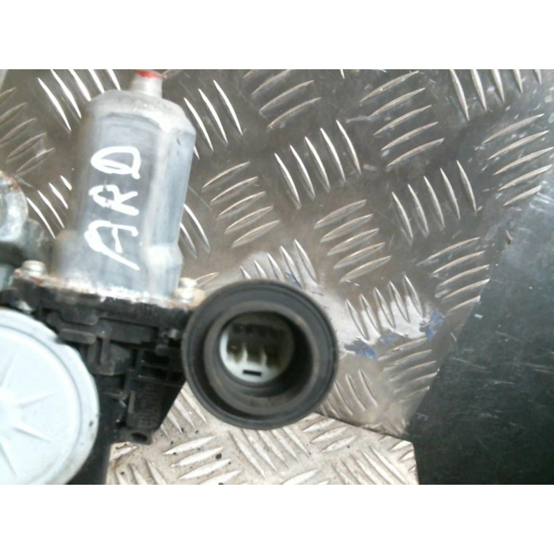 Leve vitre mecanique arriere droit TOYOTA RAV4 3 Photo n°2