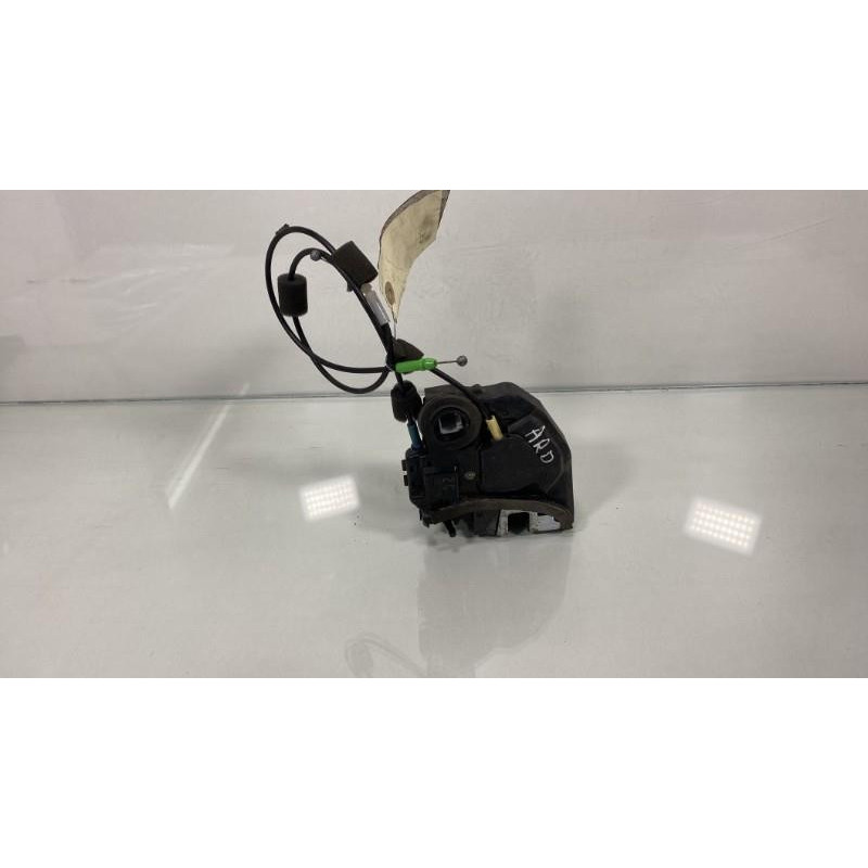 Serrure arriere droit TOYOTA RAV4 3 Photo n°3