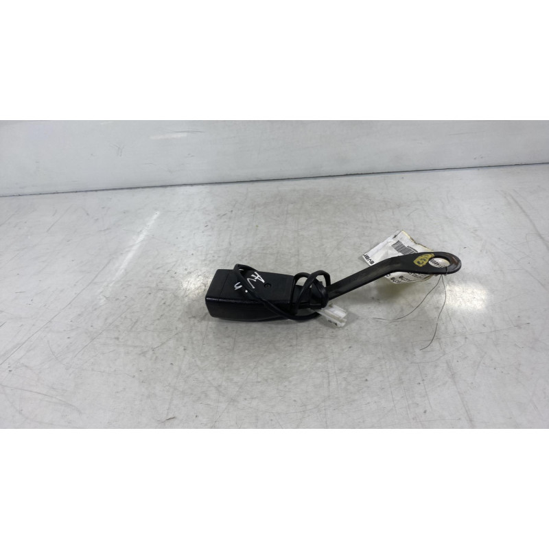 Attache ceinture avant gauche CHEVROLET MATIZ 2 Photo n°3