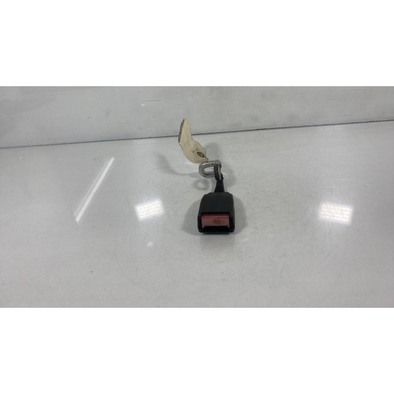 Attache ceinture arriere gauche OPEL CORSA C Photo n°1