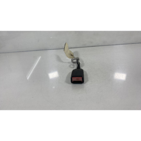 Attache ceinture arriere gauche OPEL CORSA C Photo n°1