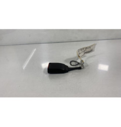 Attache ceinture arriere gauche OPEL CORSA C