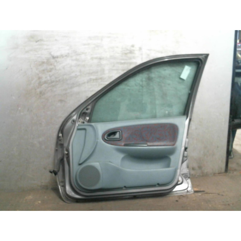 Porte avant droit RENAULT MEGANE 1 Photo n°2