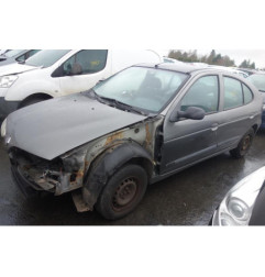 Porte avant droit RENAULT MEGANE 1
