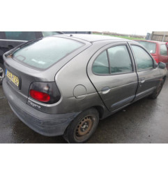 Porte avant droit RENAULT MEGANE 1